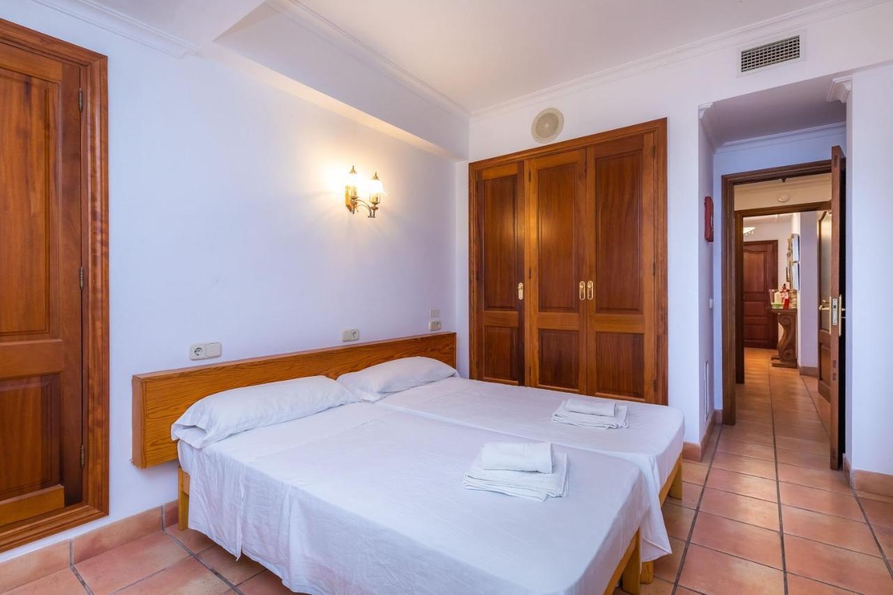 Dofi Villa Cala Millor  Luaran gambar